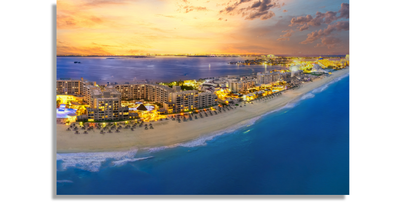 Costa de la playa de Cancún